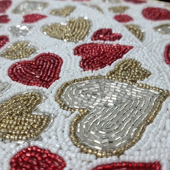 x4 Nicole Miller Valentines Hearts  Sparkly Beaded Placemats Charger SET New - Picture 2 of 10